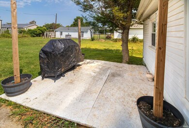 521 N Adams St, Henderson, KY 42420 - photo 5