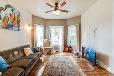 145 3rd Ave E (14)