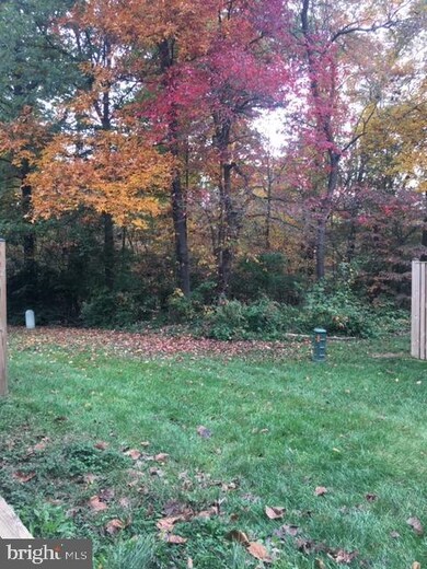 3328 Piney Ridge Ct, Herndon, VA 20171 - photo 3