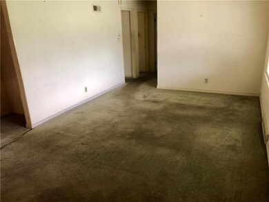 114 Elmwood St, Lansing, KS 66043 - photo 4