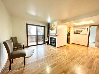 Main Living w/fireplace