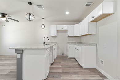 227 S Grimes St unit 101, San Antonio, TX 78203 - photo 3