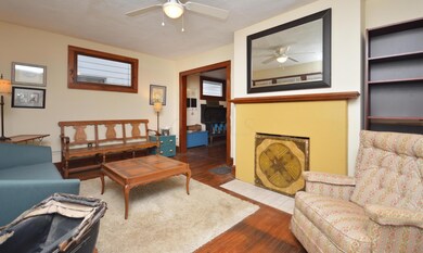 Living Room (4)