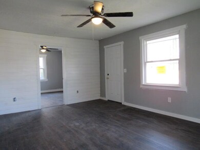 2114 E Cairo St, Springfield, MO 65802 - photo 5