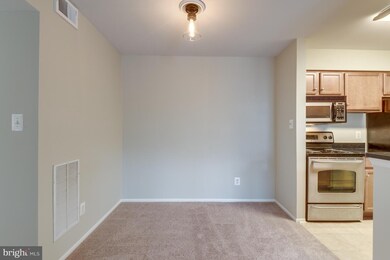 1732 Ascot Way unit E, Reston, VA 20190 - photo 5