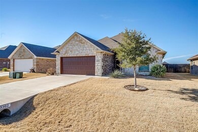 3302 Main St, Granbury, TX 76049 - photo 3