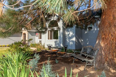 61290 Victory Loop, Bend, OR 97702 - photo 2