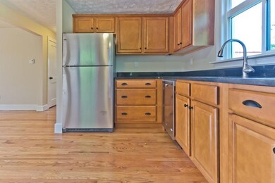 18 Westland Ave, Portland, ME 04102 - photo 4