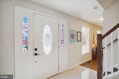 17 Homecrest Ct, Silver Spring, MD 20906 - photo 2