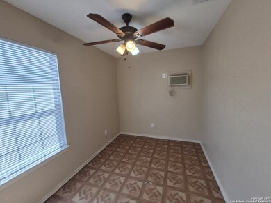 1016 Blanco Rd unit 203, San Antonio, TX 78212 - photo 7
