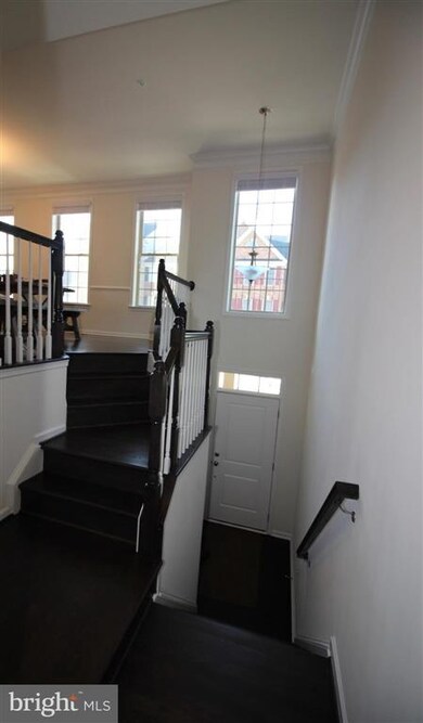 42639 Lancaster Ridge Terrace, Chantilly, VA 20152 - photo 6