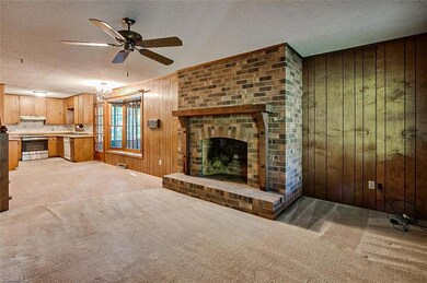 2287 Lambert Dr, Asheboro, NC 27205 - photo 3