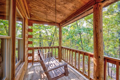 Log Cabin Table Rock Lake