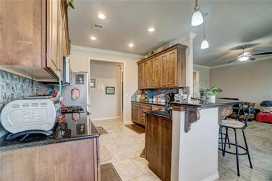 1951 Glenbrook Dr, Shawnee, OK 74804 - photo 5