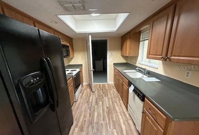 17655 SE 102nd Cir, Summerfield, FL 34491 - photo 7