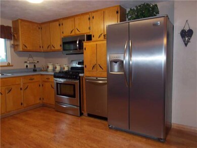 Kitchen. Stainless steel appliances included