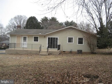 209 Dover Rd, Warrenton, VA 20186 - photo 3