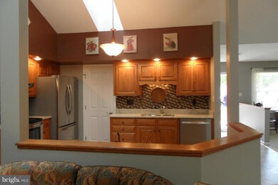 1608 Langley Dr, Hagerstown, MD 21740 - photo 5