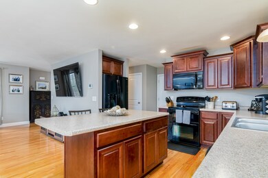 43 Fieldstone Dr, Goffstown, NH 03045 - photo 6