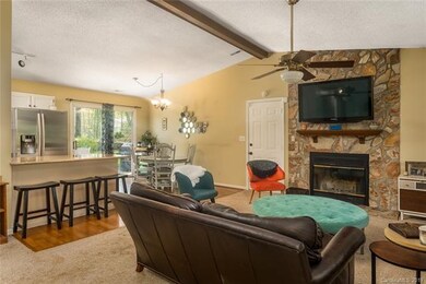 59 Mount Carmel Dr, Asheville, NC 28806 - photo 4