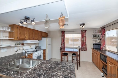 3470 S Redondo Rd, Yuma, AZ 85365 - photo 2