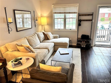 1737 Canary Cove unit 1737, Saint Louis, MO 63144 - photo 2