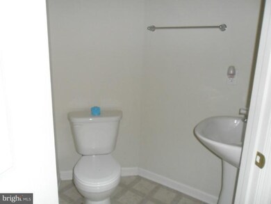 225 Scarboro Dr, Bunker Hill, WV 25413 - photo 6