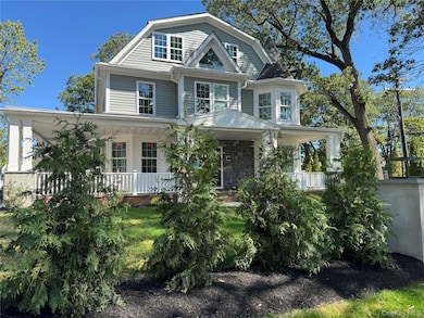 40 N Main St unit 3, Pearl River, NY 10965 - photo 2