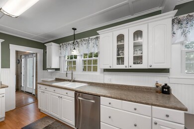 175 Pleasant St, Franklin, NH 03235 - photo 4
