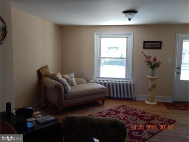 313 W 5th St, Lansdale, PA 19446 - photo 5