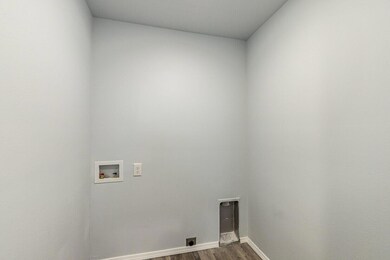 1104 N Englewood Ave unit B, Lubbock, TX 79416 - photo 6