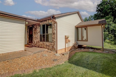 806 Westwood Rd, Maryville, IL 62062 - photo 2