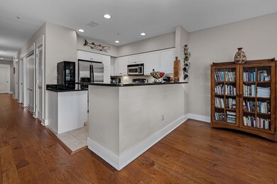 187 Brooks St-Unit A203-12