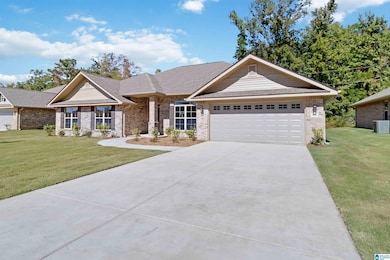 660 Jamestown Cir, Alabaster, AL 35007 - photo 3