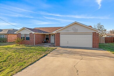 3938 Country Meadows Cir, Granbury, TX 76049 - photo 3