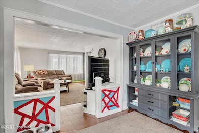 84 Lake Shore Circle Drive