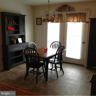 16914 Reading Dr, Williamsport, MD 21795 - photo 4