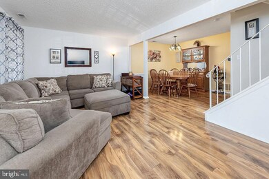 704 Garrison Ct unit 704, West Deptford, NJ 08051 - photo 2