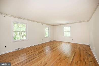 230 W Uwchlan Ave, Downingtown, PA 19335 - photo 6