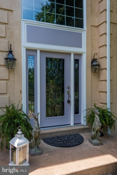 130 Shelbourne Ln, Phoenixville, PA 19460 - photo 3