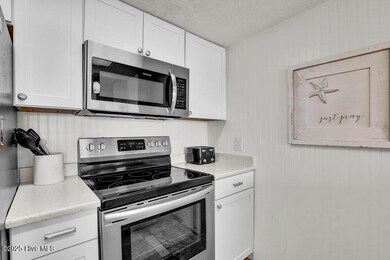 2000 New River Inlet Rd unit 3213, North Topsail Beach, NC 28460 - photo 5