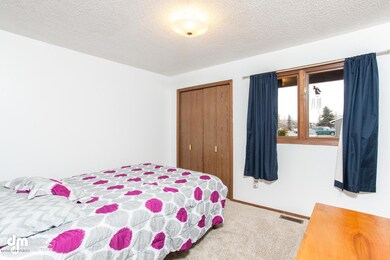 2200 Minerva Way B4 Anchorage-large-004-