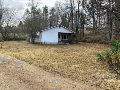 3910 Howard Gap Rd, Hendersonville, NC 28792 - photo 2