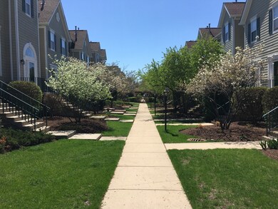 2415 Courtyard Cir unit 7, Aurora, IL 60506 - photo 3