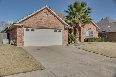 2721 Cedar Springs Ct, Bedford, TX 76021 - photo 2