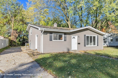 4922 Southgate Ave, Lansing, MI 48910 - photo 2