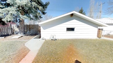 Garage<|><|>