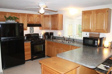 27 Windsor Way, Mashpee, MA 02649 - photo 4