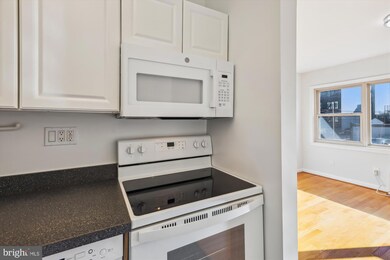 610 Longfellow St NW unit 203, Washington, DC 20011 - photo 7