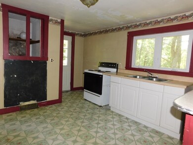 19 1/2 King Ave, Monson, MA 01057 - photo 3